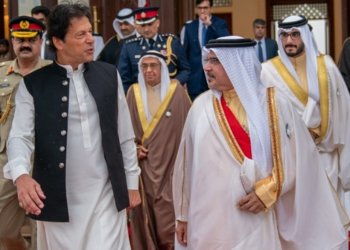 HRH Prince Salman welcomes PM Imran Khan on arrival