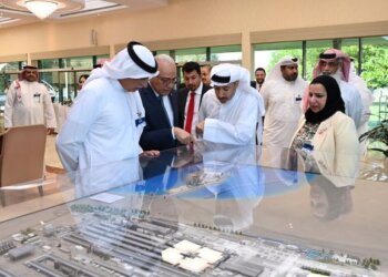 HE Minister gets briefing on Alba’s 6th Smelter Line, expansion