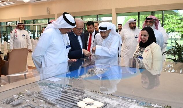 HE Minister gets briefing on Alba’s 6th Smelter Line, expansion