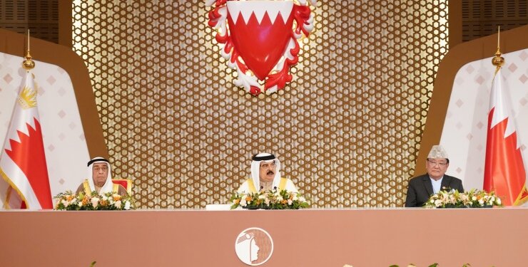 World’s leading ophthalmologist wins 2021-22 Isa Award for humanity