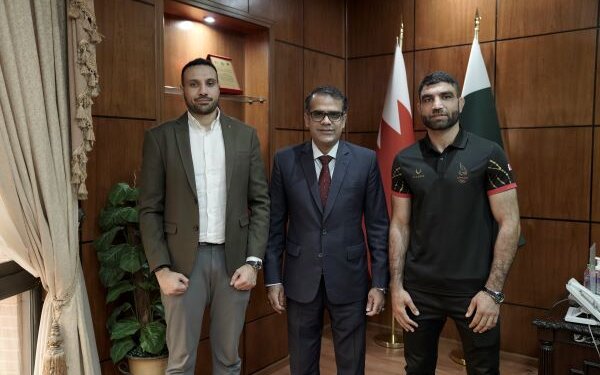 Pakistan Ambassador welcomes Pakistani MMA legend Abbas Khan ahead of BRAVE CF 80
