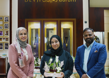 BisB presents Diamond Bracelets to “Tejoori for Her” winners