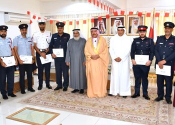 Muharraq Governor honours partners of first phase of a safety campaign