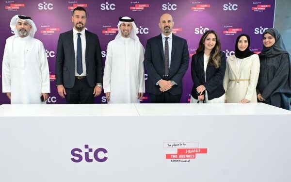 stc-The Avenues joins forces to plant 5,000 trees  