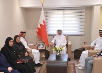 Northern Governor receives Head of the Bahrain Autism Society