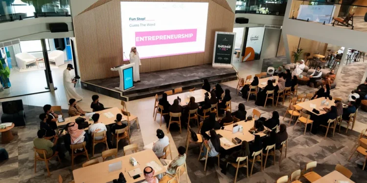 Starbucks EmpowerME Programme hosts inspiring innovation session for orphans in Bahrain